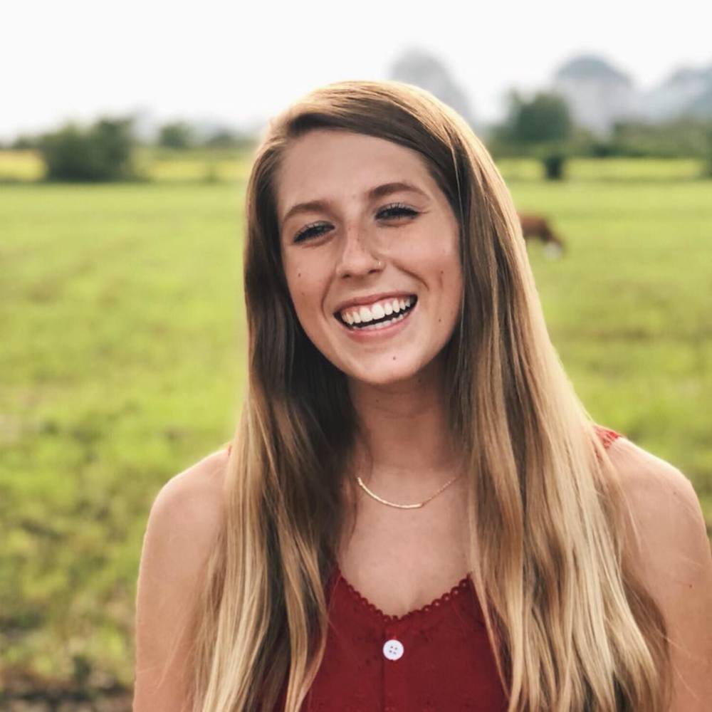 Meet your Posher, Mikaela